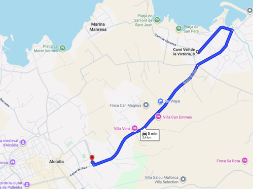 Große Container in der Nähe des Dorfes (ca. 2,4 km / 5 Min. mit dem Auto)